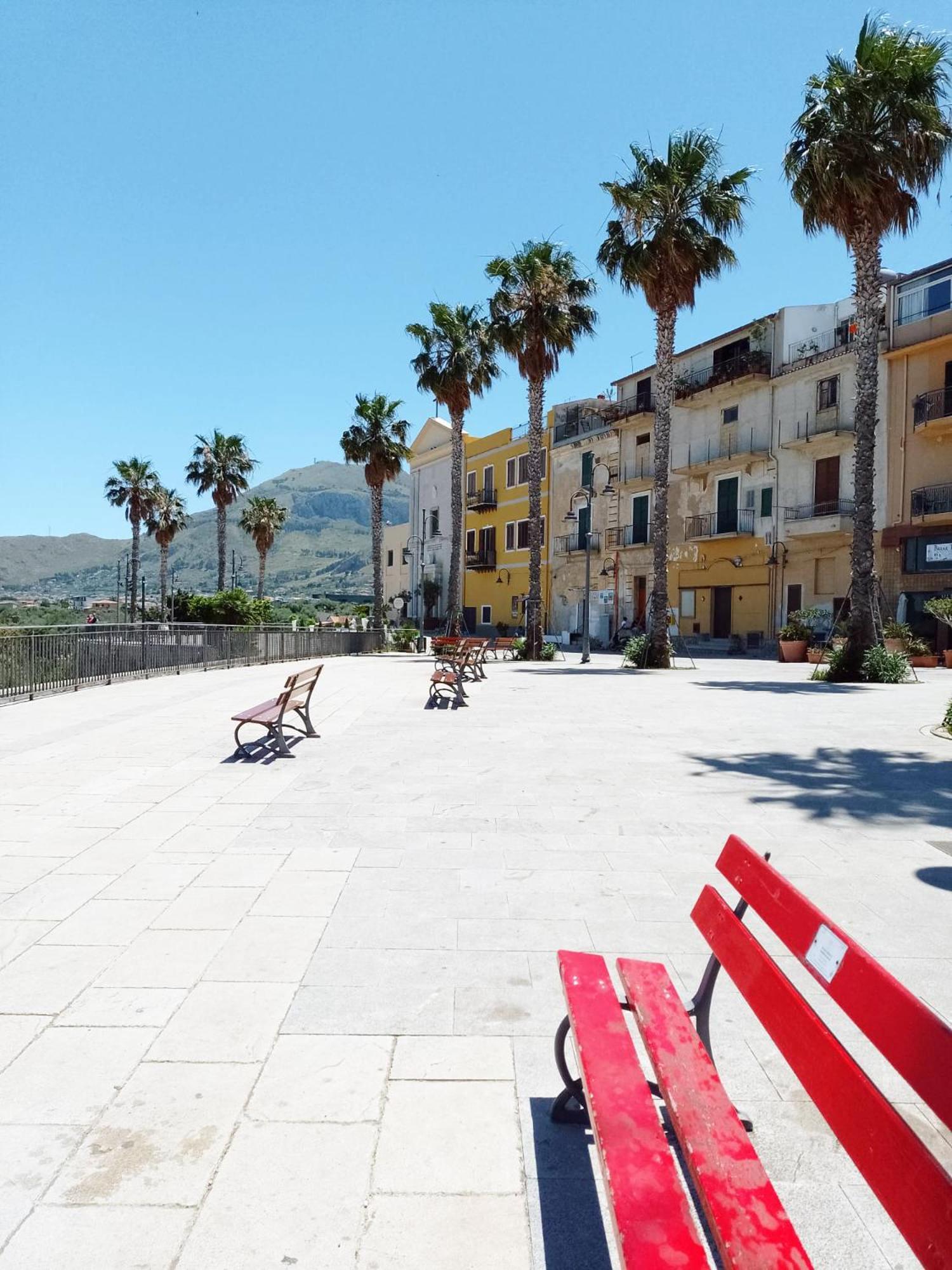Granatelli Holiday Home Altavilla Milicia Exterior photo