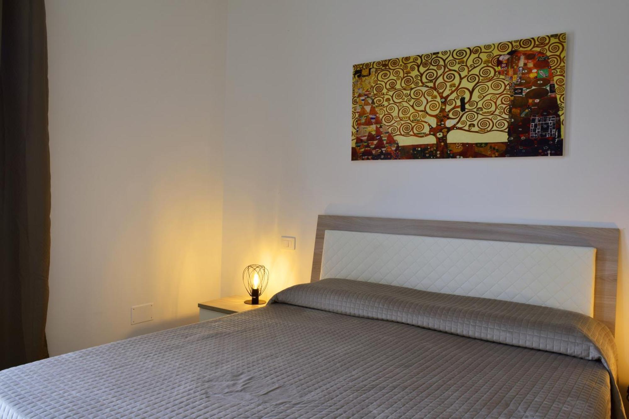 Granatelli Holiday Home Altavilla Milicia Exterior photo